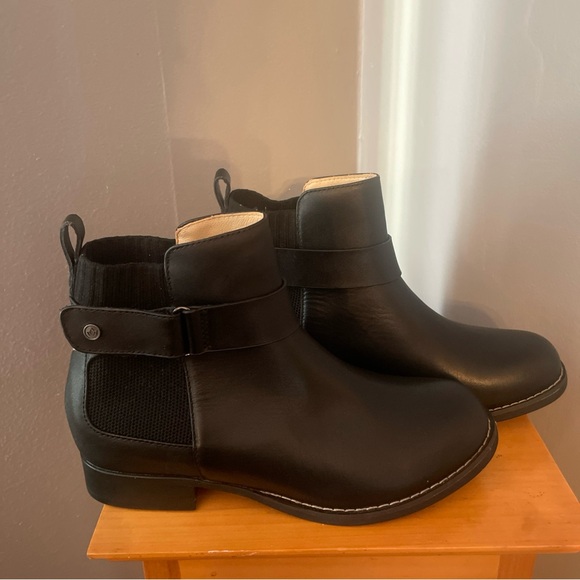 Spenco Women’s Black Leather Ankle Boots Size 7 NWOT - Picture 1 of 10